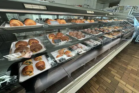 Bhaktivedanta Manor Main,Bakery, Deity Kitchen, Farm Shop photo 2